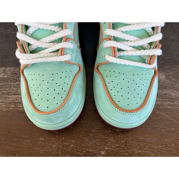 Nike SB Dunk Low Pro QS \